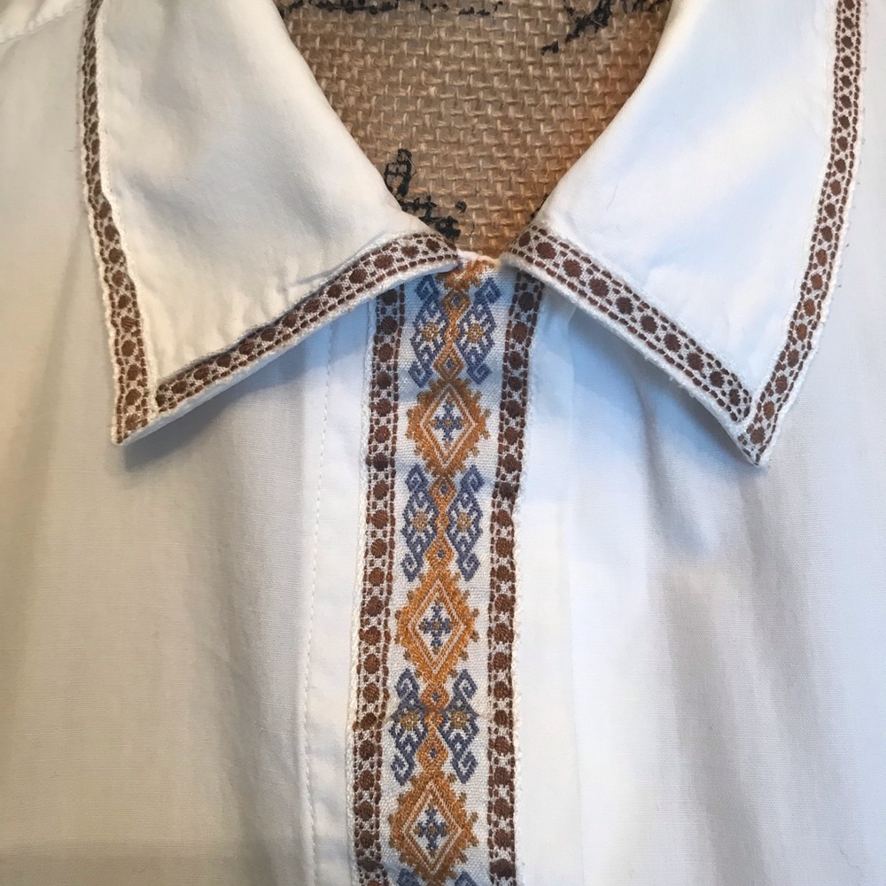Shirt - Picture 2 of 5